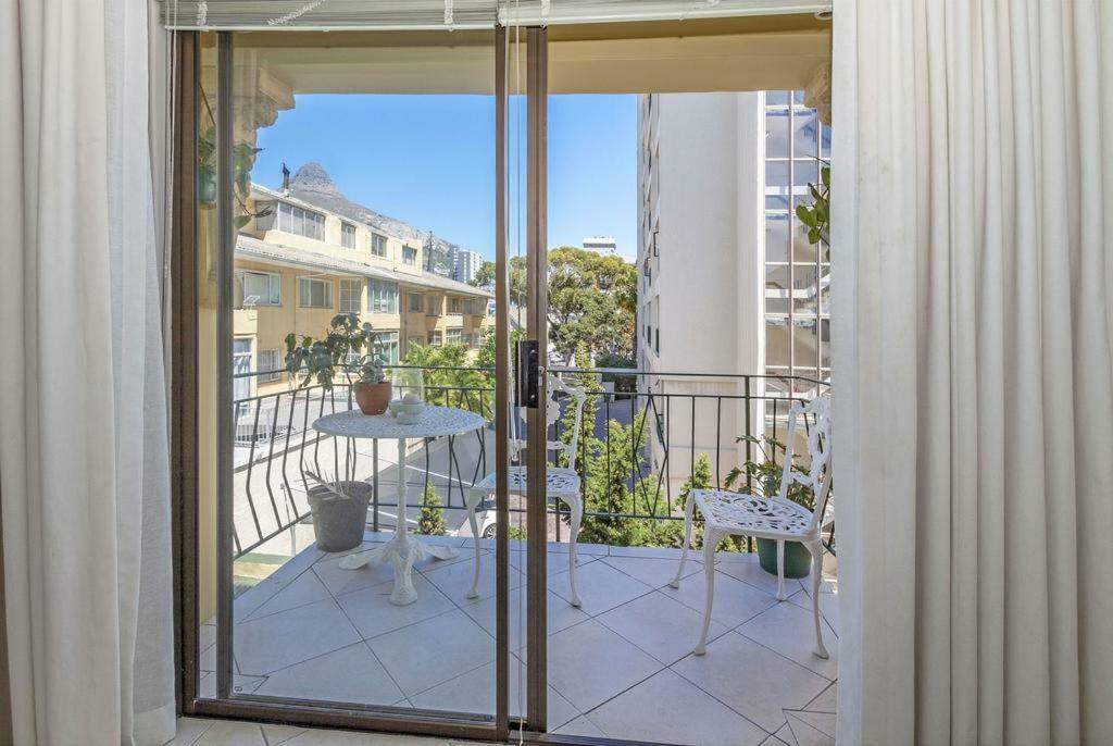 Cosy And Classy Sea Point Apartment Cape Town Dış mekan fotoğraf